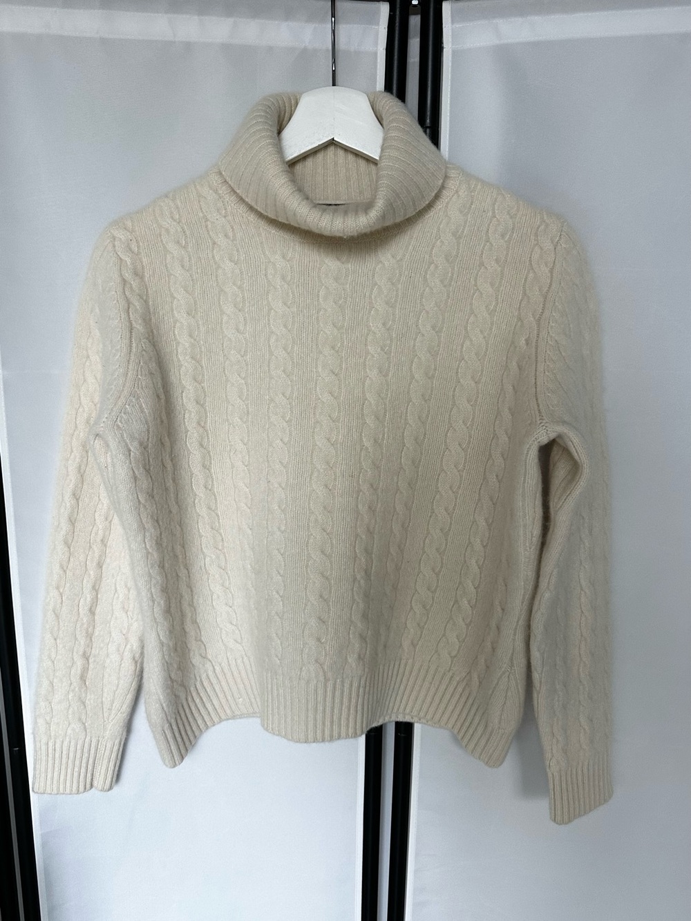Lands’ End 100% Cashmere Turtleneck Cable Knit Sweater Girls L XS/S